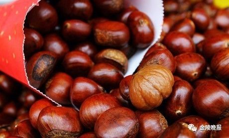 炒板栗、烤山芋都出摊了,南京的秋天你是不是来了?|南京|山芋|枫叶红_新浪新闻