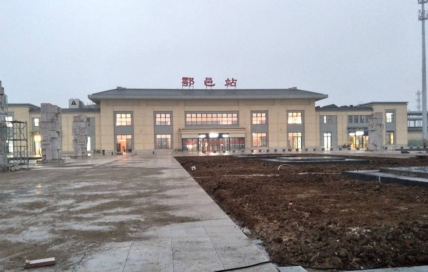 西成高铁陕西段今起进入试运行阶段!每天8趟往