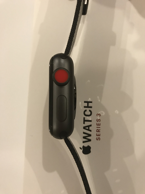 Apple Watch 3蜂窝版:独立通信让用户自由|联通