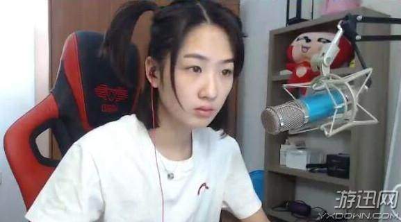 美女主播沉迷《绝地求生》遭“抵制”:求你别送快递了