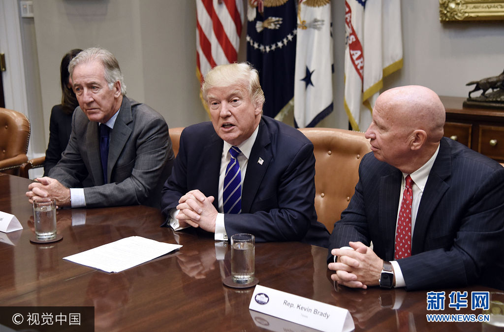 美国总统特朗普召开会议讨论税改 或于27日公
