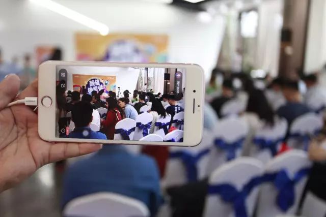 千场直播裂变千万观看 济南万科解锁地产营销