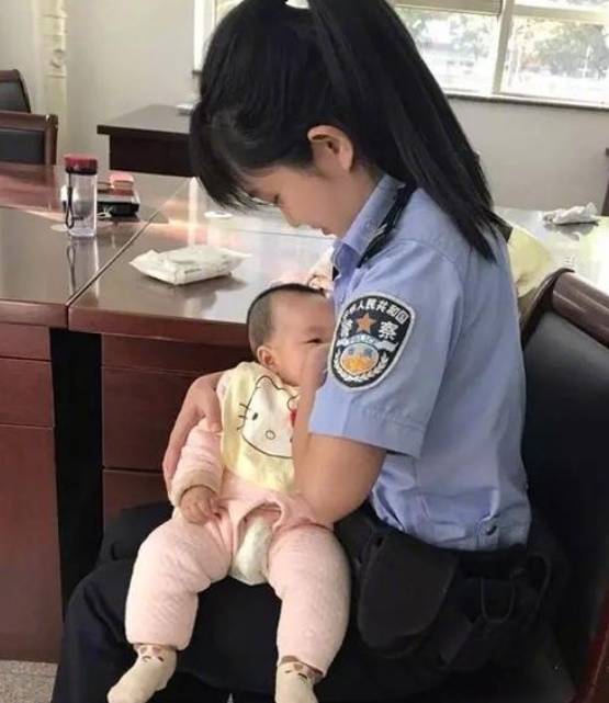 【火了】一位妈妈的哺乳照被赞"最美侧影"!另一位妈妈看到后痛哭忏悔…|哺乳照|侧影|哺乳_新浪新闻