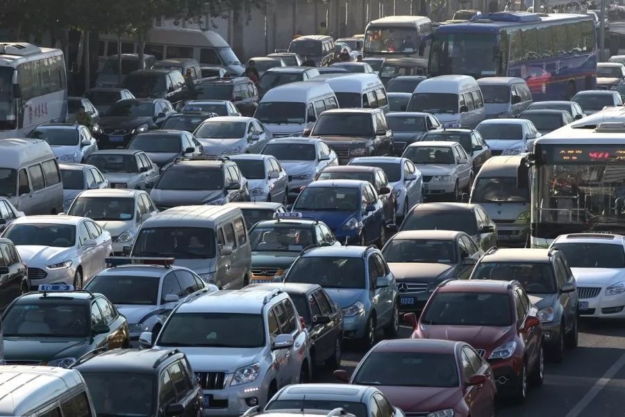 10月1日零时至8日24时高速免费!部分地方拥堵