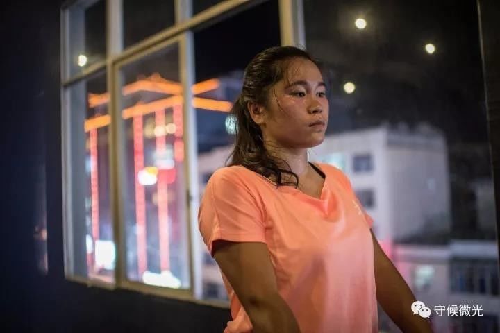 我们不仅只在桥上看风景 | 中青报携手新建红军