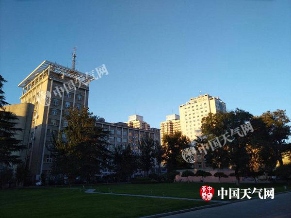 9月28日早晨,北京户外体感偏凉。