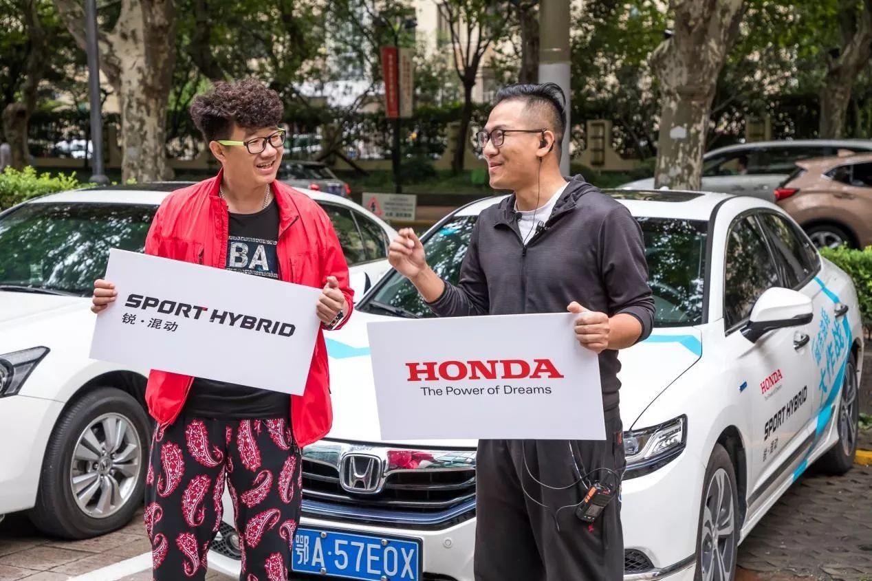 带东北峰哥在8点半的徐家汇过一把堵车瘾丨关