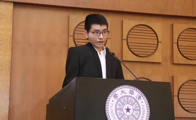 人物 | 轮椅上的清华博士朱晓鹏:只要我还活着,