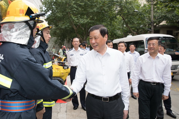 应勇:营造安全和谐稳定政治社会环境是当前重