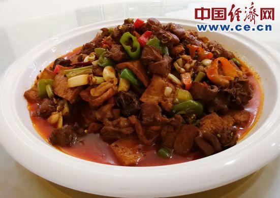 新疆沙湾大盘鸡一年卖出10亿元