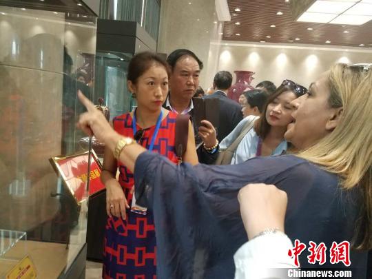 禹州钧瓷牵手希腊陶瓷:向世界展示国宝魅力(