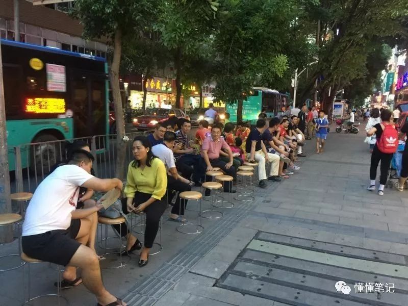 一家网红店老板的自述:我是怎样毁掉自己生意的