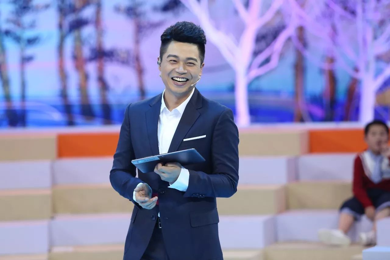 对话《汉字风云会》总导演关正文:以汉字为载体,背后