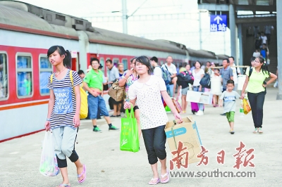 客流高峰明天来 订票旅客提前取|高铁|白云机场