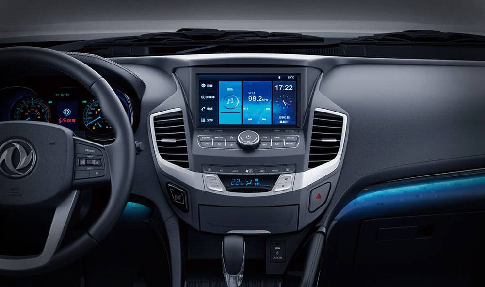 80%合资技术,这台10.35万起的大SUV,车尾看着像50万豪车!