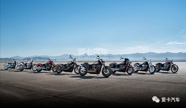 坚守美式机车文化 试驾2018款哈雷软尾