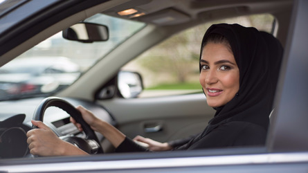 沙特阿拉伯女性获权开车 福特\/大众欲抓住商机
