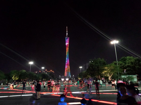 荣耀V9 Play评测:炫目配色混搭北欧极简风|荣耀