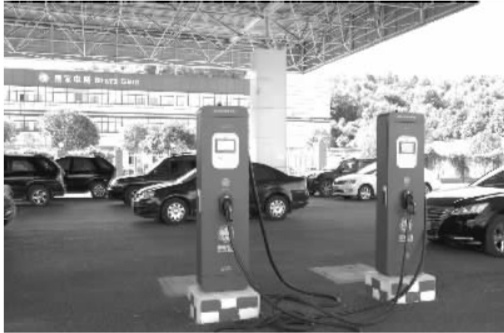 国网︵湖南︶电动汽车 服务有限公司挂牌运营