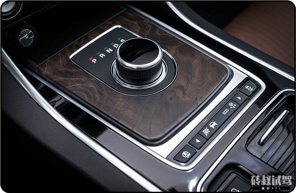 【试驾】国内生产的最有B格的豪华轿车,认识的人不多,都以为要100万!