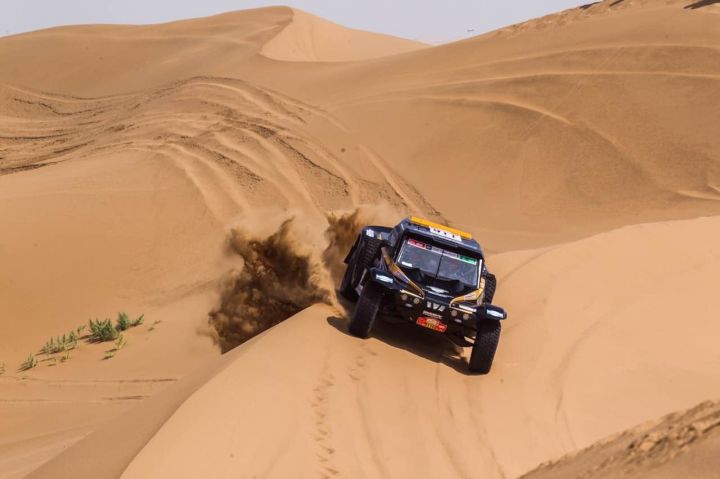 燃后说丨 3333里“路”,考验越野真英雄