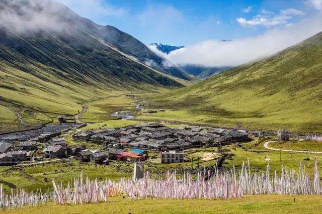 除了丽江凤凰,国内最适合居住一周的小镇有哪