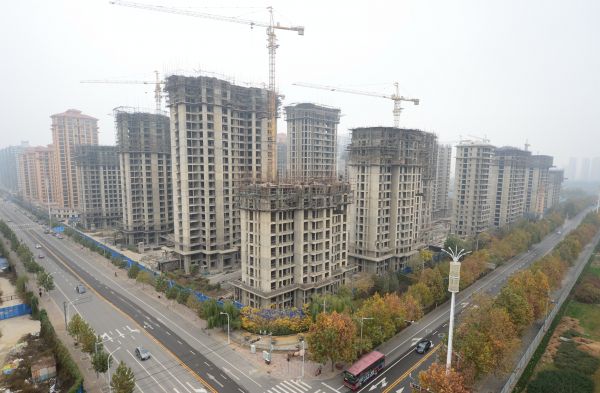 外媒:中国房地产开发商偿债压力大 穆迪称不影