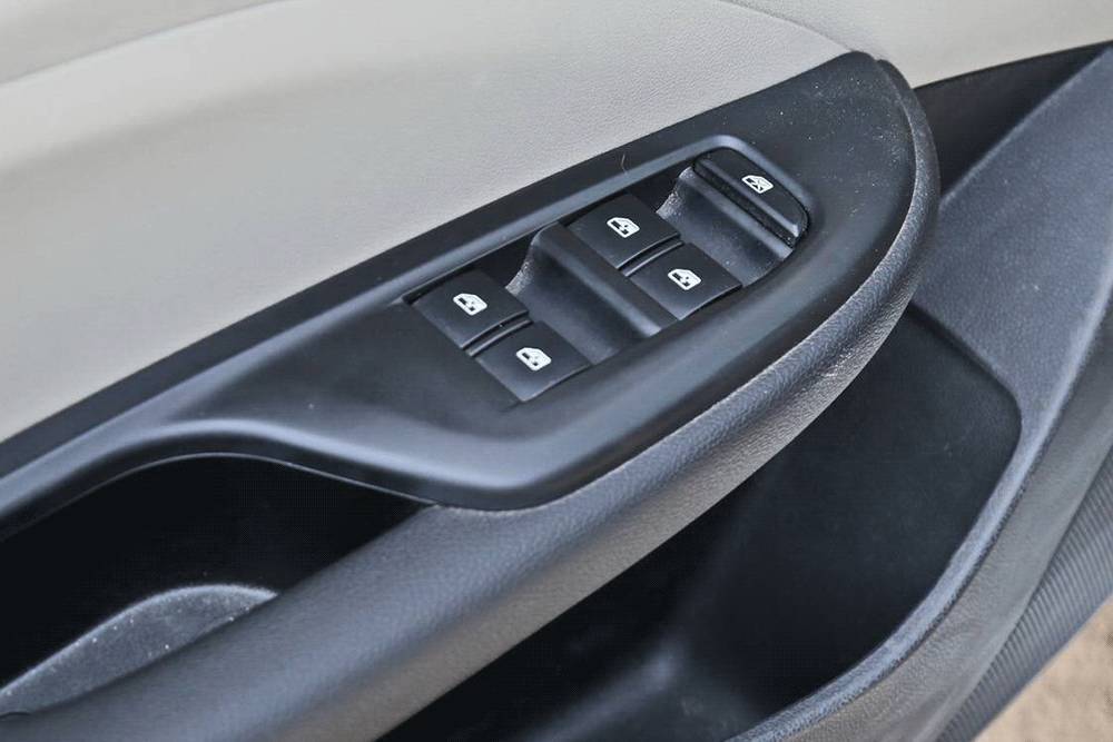 月销30000+,15万内销量第一的家用轿车,车主是这样评价的……