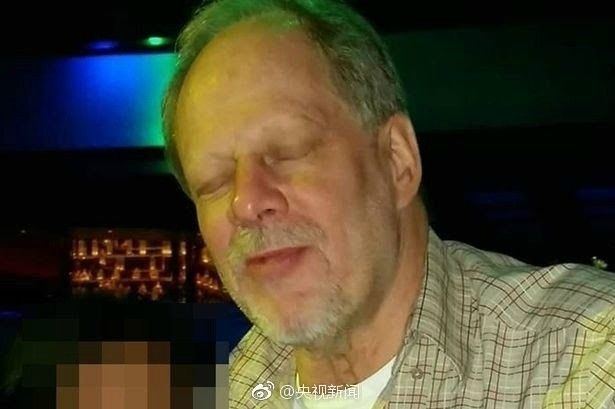 媒体提供的枪击案嫌犯照片