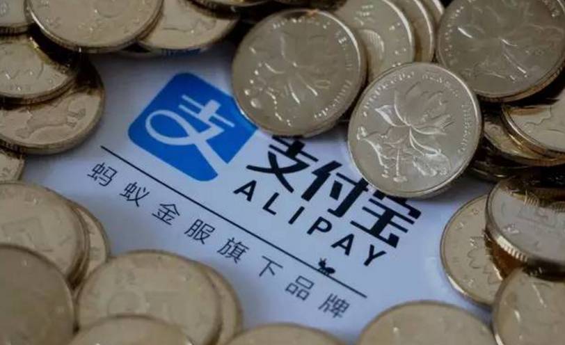 中国游客狂刷支付宝,日本70家银行慌了,他们决