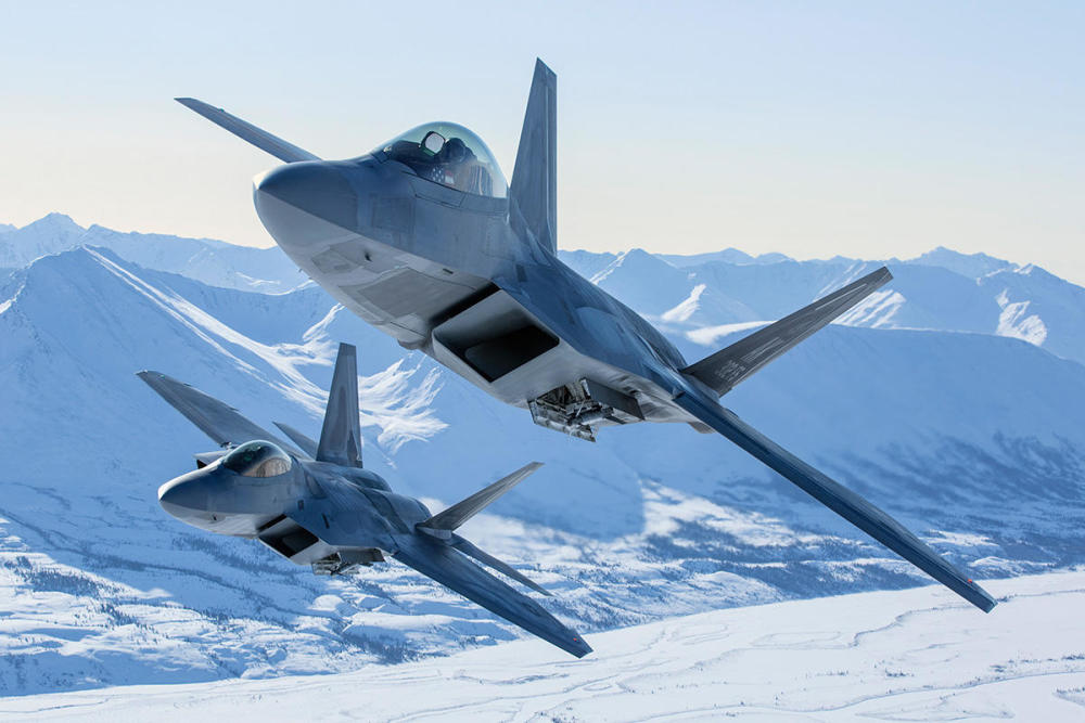 F-22“猛禽”隐身战斗机