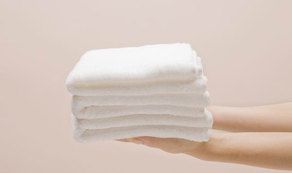 日常接触会不会传播性病,宾馆浴巾、公共马桶