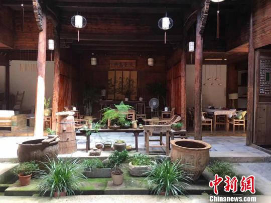 “村上酒舍”的“大堂”。 孙佳琦 摄