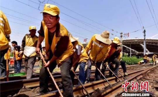 郑州车站将迎大手术 施工33天更换木枕道岔