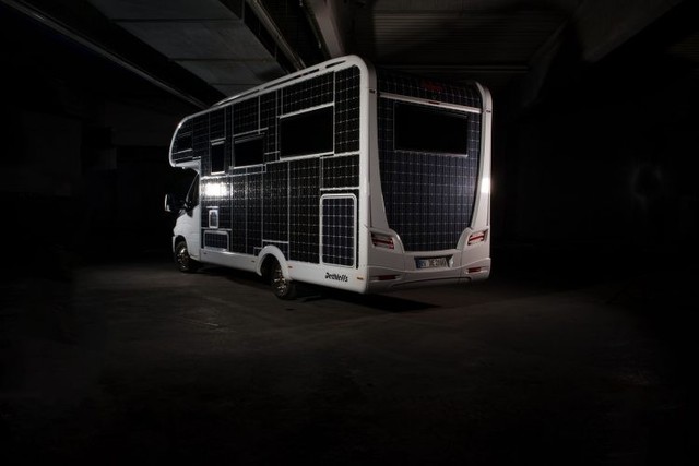 满太阳能电池板 德国公司推野外露营房车|太阳