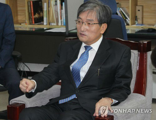 资料图片:韩国新任驻华大使卢英敏 图片来源:韩联社