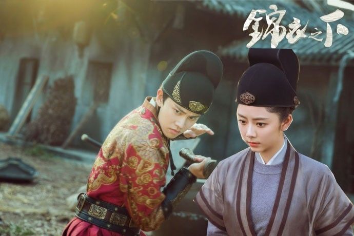 任嘉伦谭松韵上演 制服系诱惑 还挺有看头|任嘉