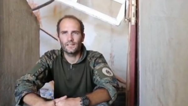 英国金融精英参与打击极端组织3年 誓言不灭IS