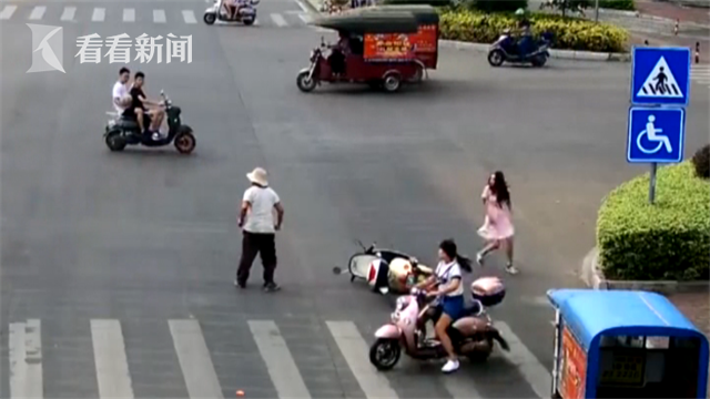 视频|朋友圈发消息污蔑警察是废物 女子造谣