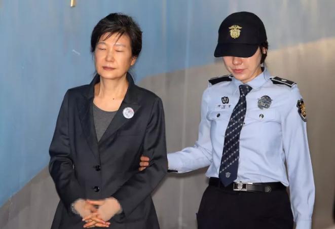 李在镕案二审宣判:青瓦台文件曝光 内容堪比宫