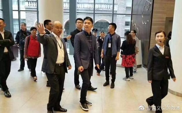 京东集团CEO刘强东今日到茅台公司进行交流