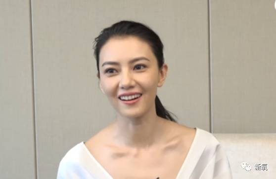 高圆圆的脸怎么了?做颧骨内推的后遗症藏不住