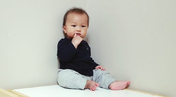 宝宝咬指甲是缺微量元素?还可能是心理问题|咬