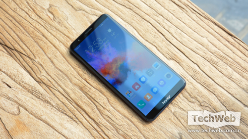 千元级全面屏性价比之王 荣耀畅玩7X评测|荣耀