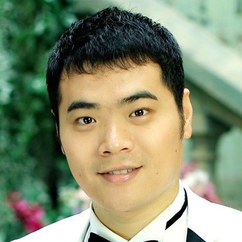又一婴儿在乘扶梯时坠亡！上电梯不要抱孩子！