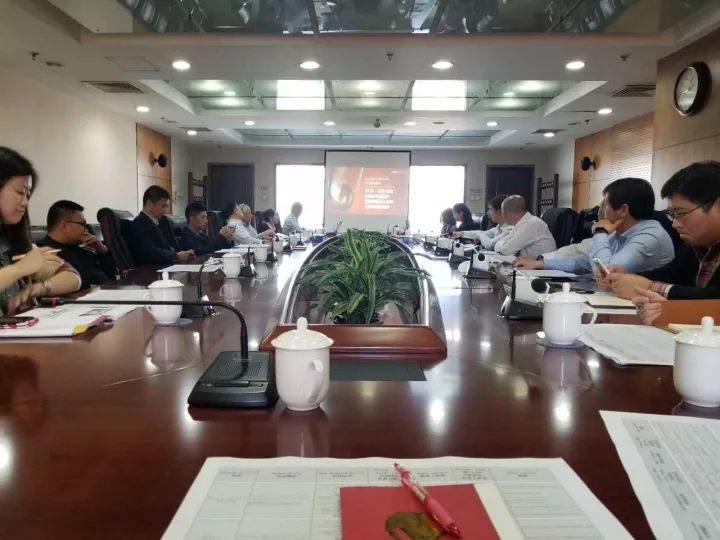 比利时布鲁塞尔大奖赛倒计时, CMB组委会主席