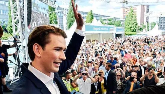 这位冉冉升起政坛新星,是全球最年轻国家领导