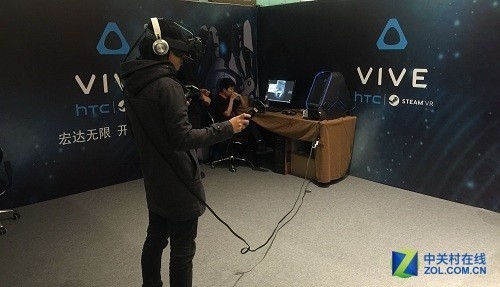 目前AR和VR设备还没有颠覆性的产品出现