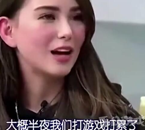 深夜打游戏饿了怎么办?网友的回复亮了!_八卦