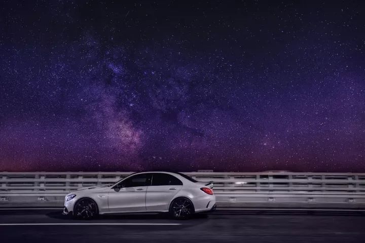 100万买的C63被人当作C200,开了9千公里后 车友怒改宽体绅士!